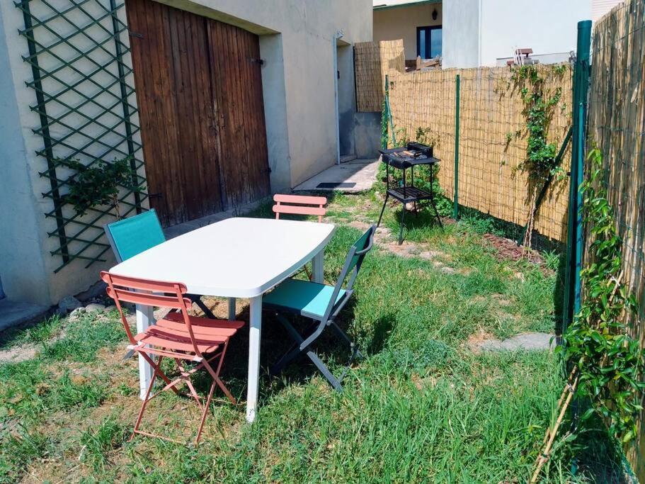 Maison 4 Pers Avec Jardin Au Pied Des Montagnes Ria Екстер'єр фото